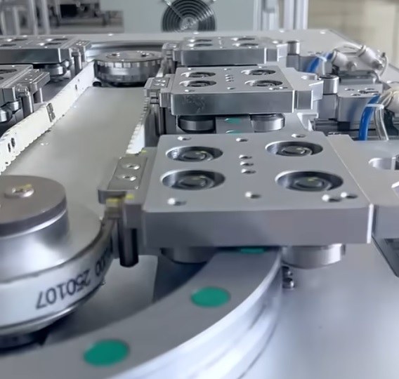 Vitrans guided conveyor application